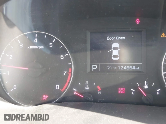 2016 Kia Cadenza Premium z VIN KNALN4D71G5213580, wystawiony jako IAAI lot #41306716 z przebiegiem 124 664 mil mil oraz . Historia ofert i sprzedaży dostępna na DreamBid. Obrazek 15.