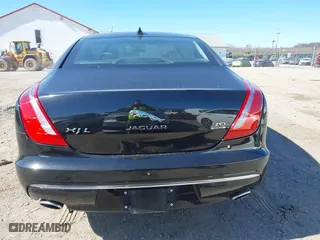 2018 Jaguar XJ with VIN SAJWJ2GD2J8W13463, listed as a IAAI auction lot 41897451 with 70,448 mi miles. Bid and sale history available at carsss.com. Image 16.