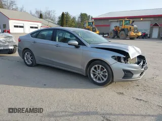 2020 Ford Fusion SE with VIN 3FA6P0HD2LR142227, listed as a IAAI auction lot 41934155 with 51,073 mi miles. Bid and sale history available at carsss.com. Image 1.