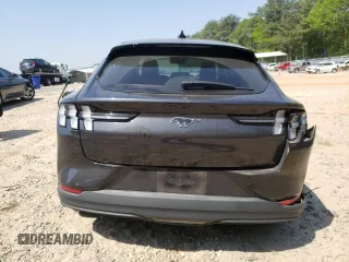 2022 Ford Mustang Mach-E Select z VIN 3FMTK1RM5NMA08890, wystawiony jako Copart lot #53342915 z przebiegiem 45 253 mil mil oraz Szkody całkowita. Historia ofert i sprzedaży dostępna na DreamBid. Obrazek 6.