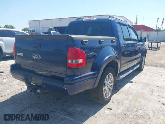 2008 Ford Explorer Sport Trac Limited z VIN 1FMEU33E98UA98898, wystawiony jako IAAI lot #42291415 z przebiegiem 179 782 mil mil oraz . Historia ofert i sprzedaży dostępna na DreamBid. Obrazek 4.