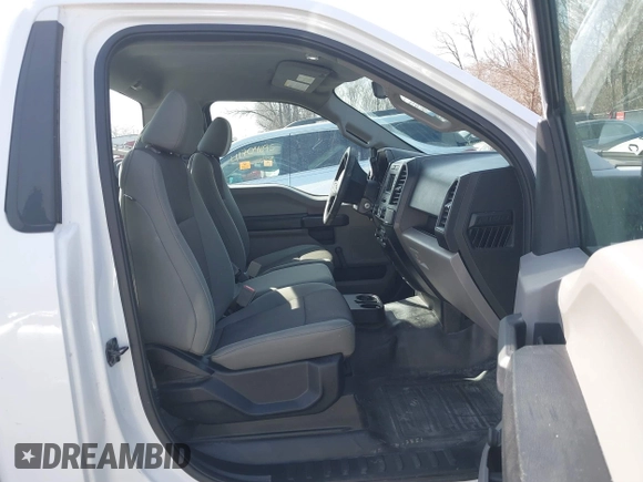 2018 Ford F-150 XL with VIN 1FTMF1CB0JKC51979, listed as a IAAI auction lot 41771071 with 24,214 mi miles. Bid and sale history available at carsss.com. Image 5.