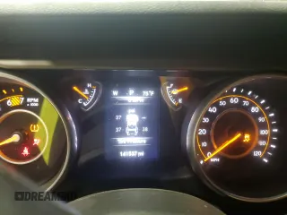 2018 Jeep Wrangler Unlimited Sport S с VIN 1C4HJXDNXJW225524, выставлен на аукционе Copart как лот 59790115 с пробегом 141 537 миль миль и Списание • Salvage title. История ставок и продаж доступна на DreamBid. Изображение 9.