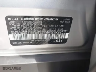 2024 Mitsubishi Outlander ES with VIN JA4J4UA88RZ038521, listed as a IAAI auction lot 41134640 with 36,801 mi miles. Bid and sale history available at carsss.com. Image 9.