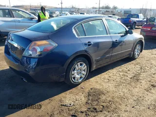 2011 Nissan Altima 2.5 S with VIN 1N4AL2AP7BN466071, listed as a IAAI auction lot 41636603 with 117,750 mi miles. Bid and sale history available at carsss.com. Image 4.