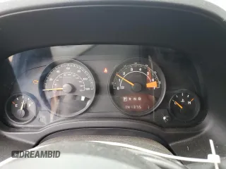 2016 Jeep Compass Sport SE z VIN 1C4NJCBA1GD634477, wystawiony jako Copart lot #50922425 z przebiegiem 141 375 mil mil oraz Szkoda całkowita • Salvage title. Historia ofert i sprzedaży dostępna na DreamBid. Obrazek 9.