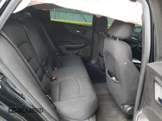 2019 Chevrolet Malibu LS z VIN 1G1ZB5ST8KF118716, wystawiony jako Copart lot #54571335 z przebiegiem 77 628 mil mil oraz Szkoda całkowita • Salvage title. Historia ofert i sprzedaży dostępna na DreamBid. Obrazek 10.