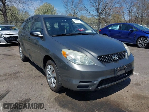 2004 Toyota Matrix Std with VIN 2T1LR32E94C300810, listed as a IAAI auction lot 42072785 with 177,026 mi miles. Bid and sale history available at carsss.com. Image 1.