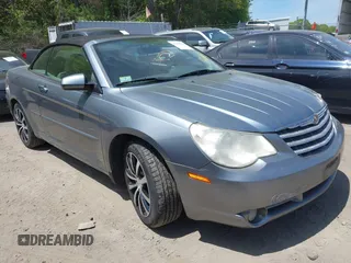 2008 Chrysler Sebring Limited z VIN 1C3LC65M38N675928, wystawiony jako IAAI lot #42264103 z przebiegiem 137 188 mil mil oraz . Historia ofert i sprzedaży dostępna na DreamBid. Obrazek 1.
