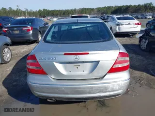 2003 Mercedes-Benz CLK-Class 5.0L with VIN WDBTJ75J63F052544, listed as a IAAI auction lot 41588753 with 1 mi miles. Bid and sale history available at carsss.com. Image 16.