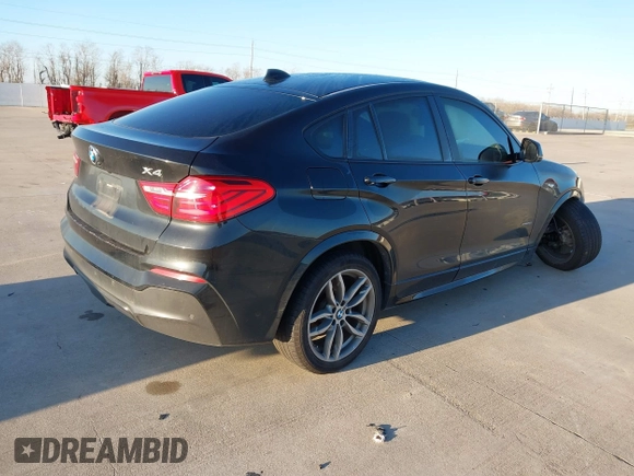 2018 BMW X4 xDrive28i with VIN 5UXXW3C59J0T80560, listed as a IAAI auction lot 41734915 with 122,850 mi miles. Bid and sale history available at carsss.com. Image 4.