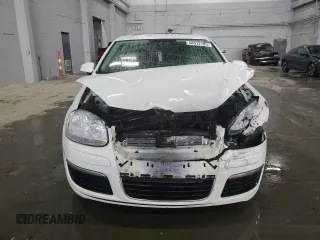 2010 Volkswagen Jetta SE с VIN 3VWRZ7AJ2AM013972, выставлен на аукционе Copart как лот 58512185 с пробегом 120 805 миль миль и Списание • Salvage title. История ставок и продаж доступна на DreamBid. Изображение 5.