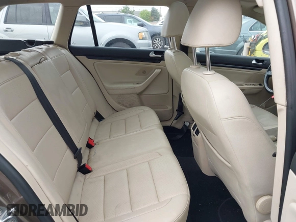 2012 Volkswagen Jetta SportWagen TDI with VIN 3VWPL7AJ1CM602054, listed as a IAAI auction lot 42138739 with 140,202 mi miles. Bid and sale history available at carsss.com. Image 8.