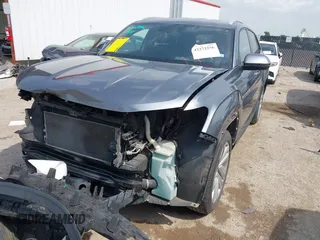 2020 Volkswagen Atlas с VIN 1V2YC2CA6LC205401, выставлен на аукционе IAAI как лот 42272256 с пробегом 67 382 миль миль и . История ставок и продаж доступна на DreamBid. Изображение 2.