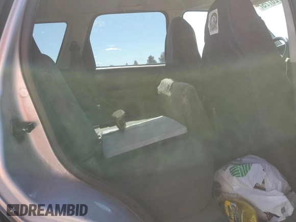 2006 Mazda Tribute i with VIN 4F2YZ92Z86KM12012, listed as a Copart auction lot 53726725 with 162,884 mi miles and Salvage Title. Bid and sale history available at carsss.com. Image 12.
