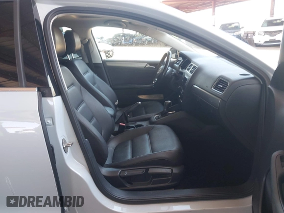 2017 Volkswagen Jetta SE with VIN 3VWDB7AJ9HM286612, listed as a IAAI auction lot 42721128 with 143,458 mi miles and . Bid and sale history available at DreamBid. Image 5.