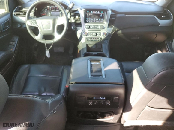 2017 GMC Yukon XL SLT with VIN 1GKS2GKC9HR180738, listed as a Copart auction lot 46830145 with 118,931 mi miles and Salvage Title. Bid and sale history available at carsss.com. Image 8.
