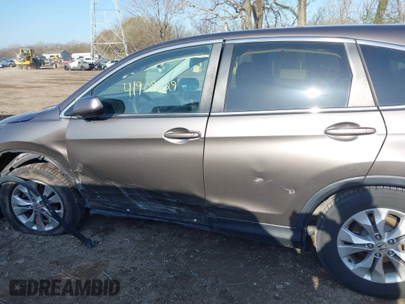 2014 Honda CR-V EX z VIN 2HKRM4H50EH668801, wystawiony jako IAAI lot #41909629 z przebiegiem 128 629 mil mil oraz . Historia ofert i sprzedaży dostępna na DreamBid. Obrazek 15.