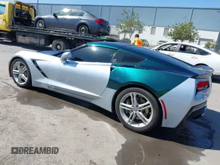 2017 Chevrolet Corvette 1LT z VIN 1G1YA2D71H5103681, wystawiony jako IAAI lot #42302548 z przebiegiem 69 557 mil mil oraz . Historia ofert i sprzedaży dostępna na DreamBid. Obrazek 3.