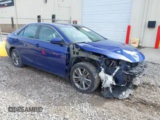 2015 Toyota Camry XLE with VIN 4T1BF1FK9FU890002, listed as a IAAI auction lot 41868372 with 283,858 mi miles. Bid and sale history available at carsss.com. Image 1.
