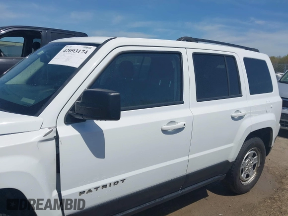 2016 Jeep Patriot Sport SE with VIN 1C4NJPBA2GD502240, listed as a IAAI auction lot 42093174 with 103,725 mi miles and . Bid and sale history available at carsss.com. Image 15.