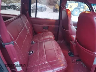 1993 Ford Explorer Eddie Bauer z VIN 1FMDU34X3PUA53417, wystawiony jako Copart lot #81772274 z przebiegiem 724 721 mil mil oraz Szkoda całkowita • Salvage title. Historia ofert i sprzedaży dostępna na DreamBid. Obrazek 11.