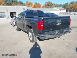 2017 Chevrolet Silverado 1500 LT with VIN 1GCVKREC8HZ203054, listed as a IAAI auction lot 40660421 with 93,790 mi miles. Bid and sale history available at carsss.com. Image 3.
