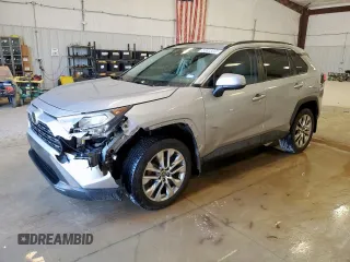 2021 Toyota RAV4 XLE Premium with VIN 2T3C1RFV7MC132953, listed as a Copart auction lot 60598085 with 111,013 mi miles and Clean title. Bid and sale history available at DreamBid. Image 1.