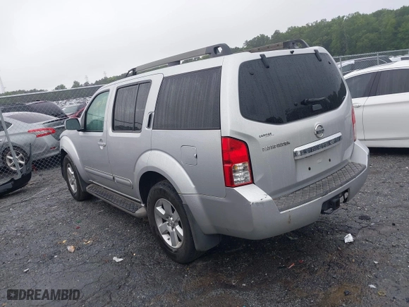 2012 Nissan Pathfinder SV with VIN 5N1AR1NN8CC605483, listed as a IAAI auction lot 38020029 with 231,800 mi miles. Bid and sale history available at carsss.com. Image 3.