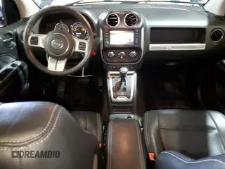 2016 Jeep Compass High Altitude с VIN 1C4NJDEB0GD738761, выставлен на аукционе Copart как лот 63696045 с пробегом 45 521 миль миль и Списание • Salvage title. История ставок и продаж доступна на DreamBid. Изображение 8.