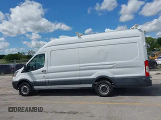 2015 Ford Transit z VIN 1FTNR3XVXFKB29374, wystawiony jako IAAI lot #42681987 z przebiegiem 190 430 mil mil oraz . Historia ofert i sprzedaży dostępna na DreamBid. Obrazek 15.