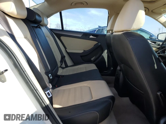 2013 Volkswagen Jetta SEL with VIN 3VWLX7AJ2DM402059, listed as a Copart auction lot 43459935 with 175,130 mi miles and Salvage title. Bid and sale history available at DreamBid. Image 10.