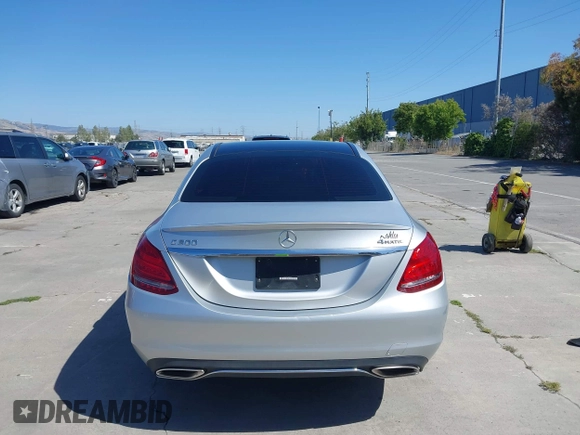 2016 Mercedes-Benz C 300 Luxury with VIN 55SWF4KB5GU134155, listed as a IAAI auction lot 42324895 with 77,755 mi miles and . Bid and sale history available at DreamBid. Image 15.