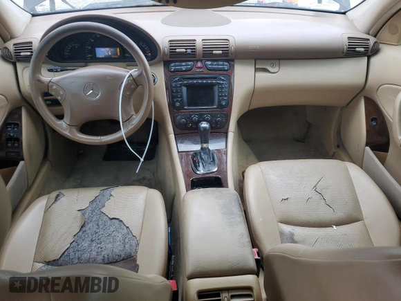 2003 Mercedes-Benz C 240 z VIN WDBRF81J03F374264, wystawiony jako Copart lot #51058085 z przebiegiem 167 865 mil mil oraz Czysty tytuł • Clean title. Historia ofert i sprzedaży dostępna na DreamBid. Obrazek 8.