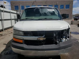 2015 Chevrolet Express Passenger LT с VIN 1GAZG1FG4F1146801, выставлен на аукционе Copart как лот 53570305 с пробегом 144 481 миль миль и Списание • Salvage title. История ставок и продаж доступна на DreamBid. Изображение 5.
