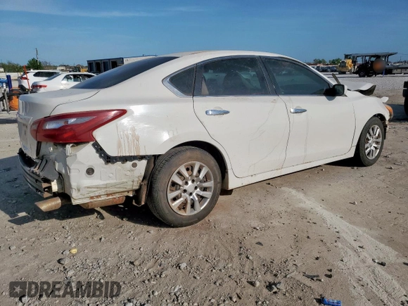 2018 Nissan Altima S with VIN 1N4AL3APXJC299981, listed as a Copart auction lot 51082245 with 62,442 mi miles and Salvage Title. Bid and sale history available at DreamBid. Image 3.