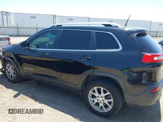 2018 Jeep Cherokee Latitude с VIN 1C4PJLCB5JD503737, выставлен на аукционе IAAI как лот 42593770 с пробегом 112 697 миль миль и . История ставок и продаж доступна на DreamBid. Изображение 14.