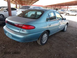 1998 Ford Escort SE z VIN 1FAFP13P5WW315053, wystawiony jako IAAI lot #41842159 z przebiegiem 100 337 mil mil oraz . Historia ofert i sprzedaży dostępna na DreamBid. Obrazek 4.