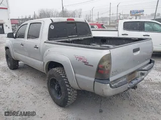 2007 Toyota Tacoma with VIN 5TELU42N07Z436357, listed as a IAAI auction lot 41285063 with 228,128 mi miles. Bid and sale history available at carsss.com. Image 3.