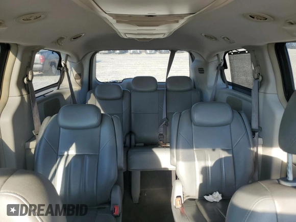 2008 Chrysler Town & Country Touring with VIN 2A8HR54P38R699373, listed as a Copart auction lot 61735215 with 267,554 mi miles and Clean title. Bid and sale history available at DreamBid. Image 10.