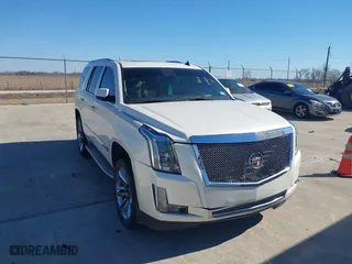 2015 Cadillac Escalade Luxury with VIN 1GYS3BKJ7FR303390, listed as a IAAI auction lot 41428556 with 152,978 mi miles. Bid and sale history available at carsss.com. Image 6.