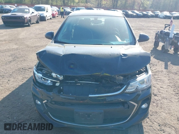 2020 Chevrolet Sonic LT z VIN 1G1JD5SB6L4140998, wystawiony jako IAAI lot #42085225 z przebiegiem 33 196 mil mil oraz . Historia ofert i sprzedaży dostępna na DreamBid. Obrazek 12.