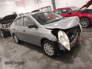 2012 Nissan Versa SV with VIN 3N1CN7AP0CL910681, listed as a IAAI auction lot 41405297 with 77,635 mi miles. Bid and sale history available at carsss.com. Image 1.