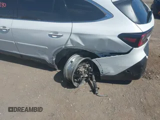 2021 Subaru Outback Touring с VIN 4S4BTAPC2M3176845, выставлен на аукционе IAAI как лот 42309240 с пробегом 42 947 миль миль и . История ставок и продаж доступна на DreamBid. Изображение 6.