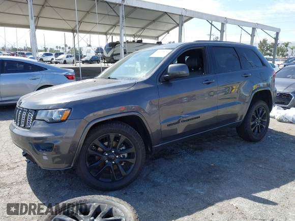 2018 Jeep Grand Cherokee Altitude with VIN 1C4RJEAGXJC437758, listed as a IAAI auction lot 41692624 with 62,433 mi miles. Bid and sale history available at carsss.com. Image 18.
