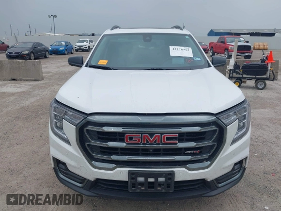 2024 GMC Terrain AT4 with VIN 3GKALYEG6RL311758, listed as a IAAI auction lot 42278713 with 14,701 mi miles and . Bid and sale history available at DreamBid. Image 12.