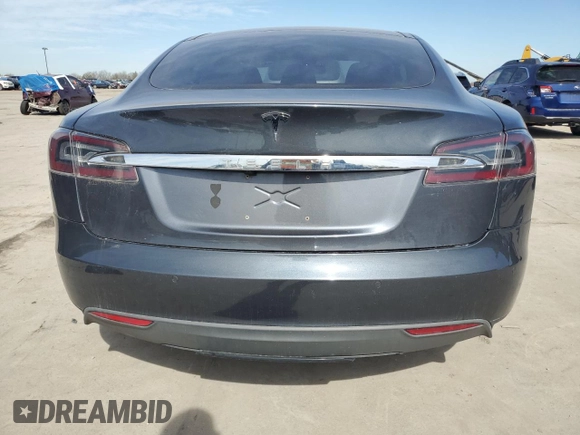 2016 Tesla Model S 70 with VIN 5YJSA1E17GF121312, listed as a Copart auction lot 44736965 with 116,661 mi miles and Salvage title. Bid and sale history available at DreamBid. Image 6.