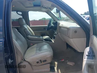 2004 Chevrolet Suburban LT with VIN 1GNFK16Z44J177576, listed as a IAAI auction lot 42469659 with 272,849 mi miles and . Bid and sale history available at DreamBid. Image 5.