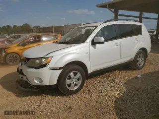 2008 Mitsubishi Outlander ES with VIN JA4LS21W78Z006854, listed as a Copart auction lot 70717234 with 70,157 mi miles and Salvage Title. Bid and sale history available at carsss.com. Image 1.