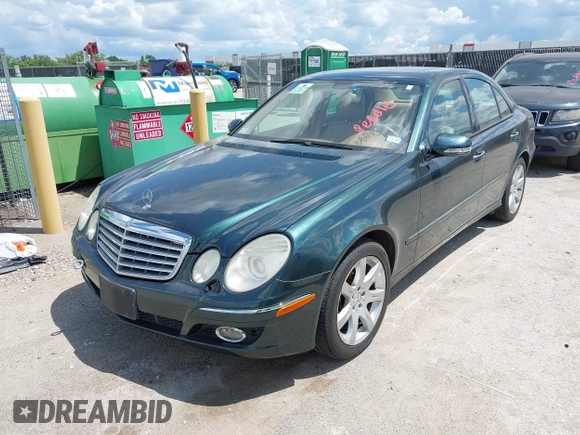 2007 Mercedes-Benz E 350 with VIN WDBUF56X27B010334, listed as a IAAI auction lot 42233993 with 100,780 mi miles and . Bid and sale history available at carsss.com. Image 2.